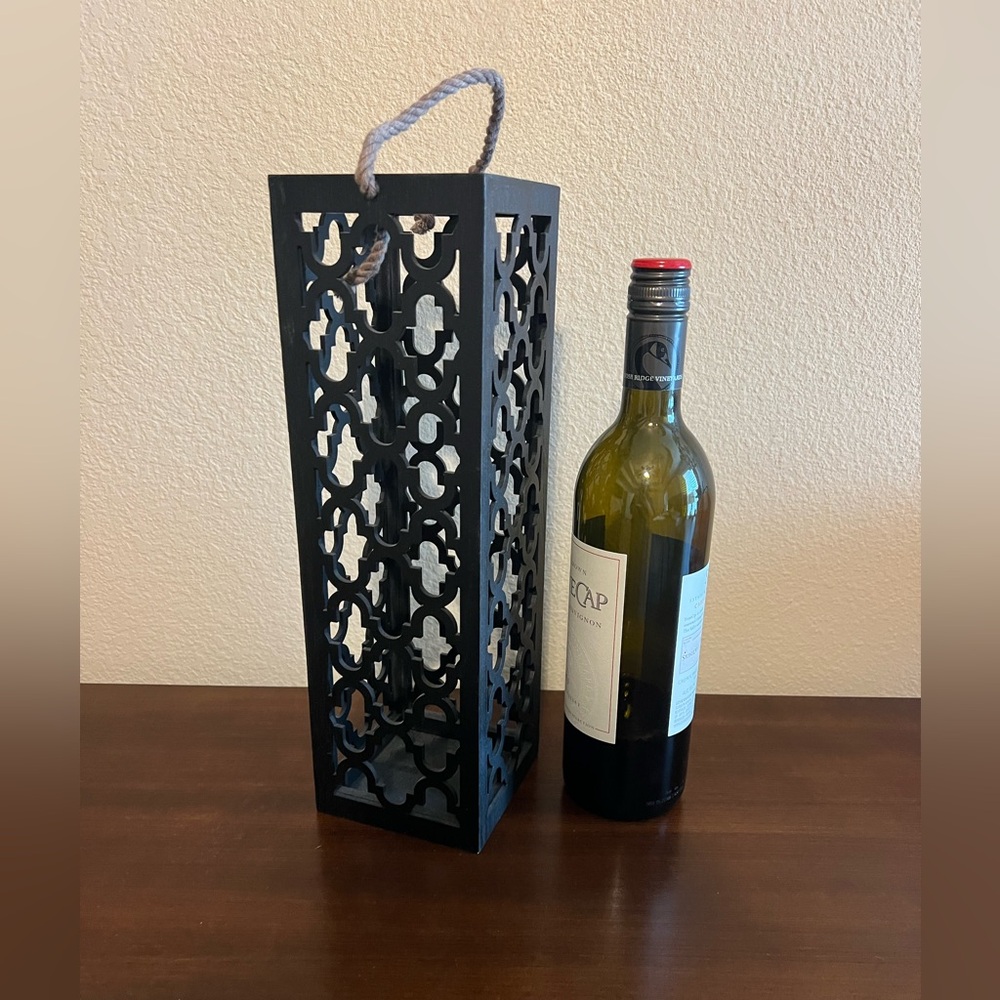 Black wooden wine bottle holder with twine rope